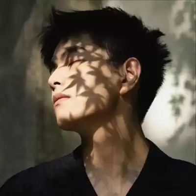 苍傲玉
